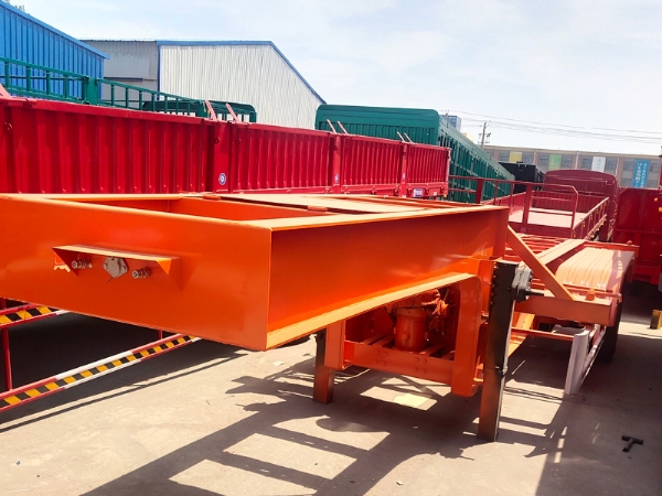 骨架后翻自卸車(chē)