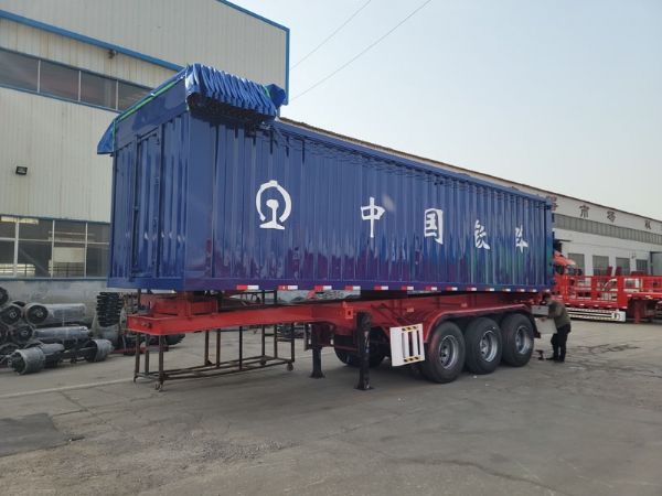 骨架箱式側(cè)翻車(chē)