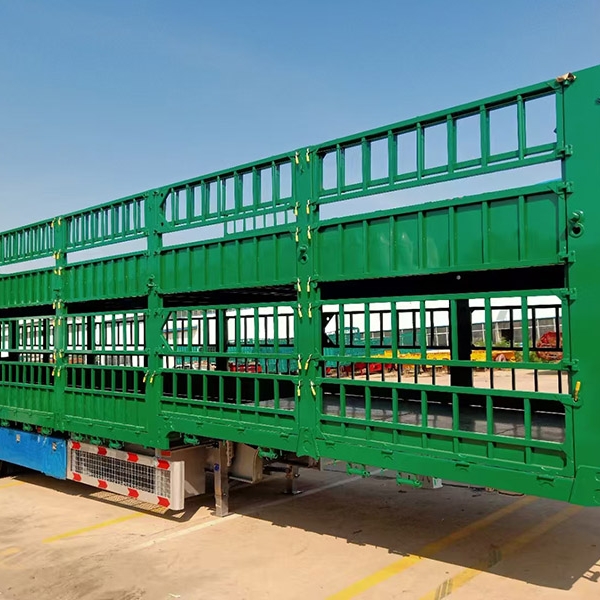 畜牧運輸半掛車